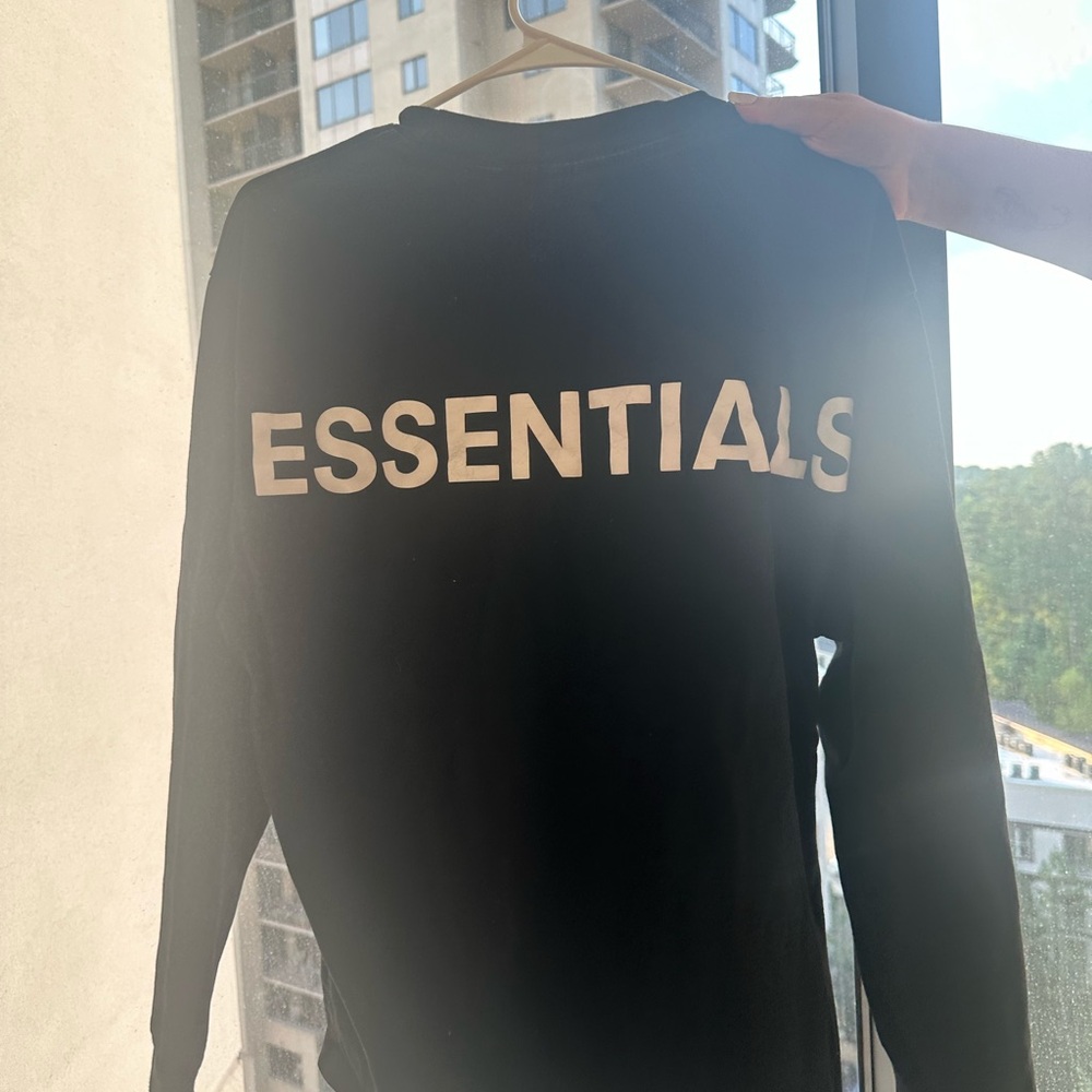 Essentials long sleeve